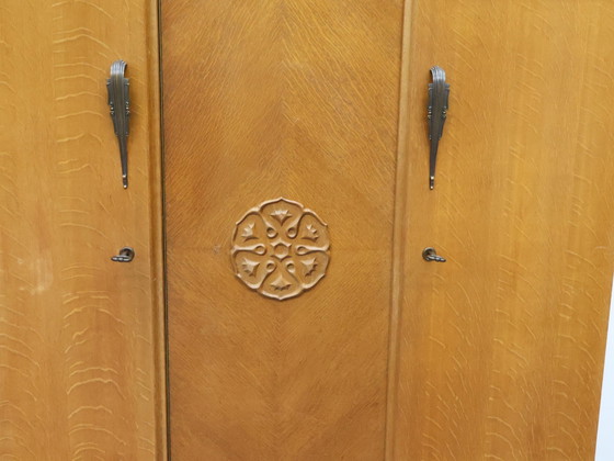 Image 1 of Armoire vintage 3 portes en chêne