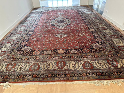 Large Oriental Rug L608Cm W310Cm