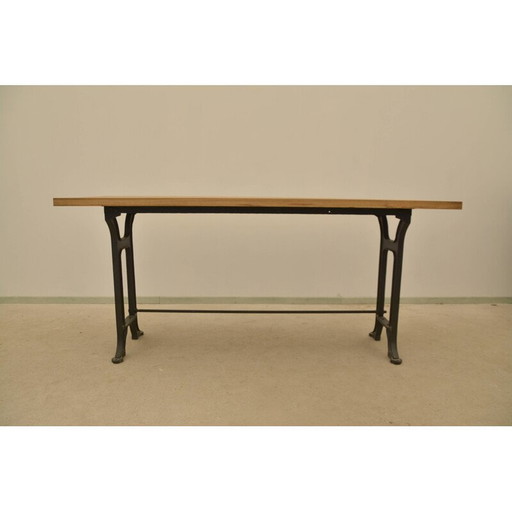 Vintage industrial workbench in oakwood and iron