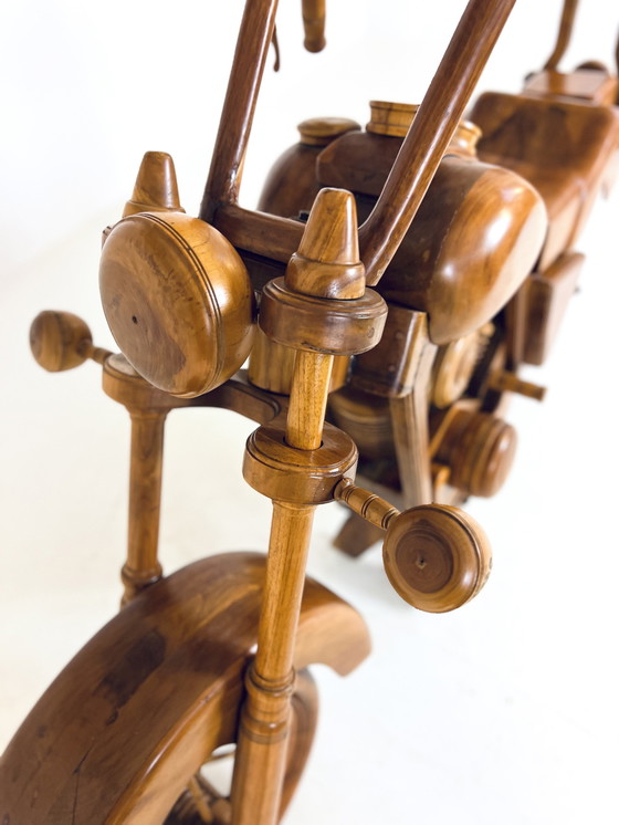 Image 1 of Harley Davidson '70 in teak massiccio 1:1