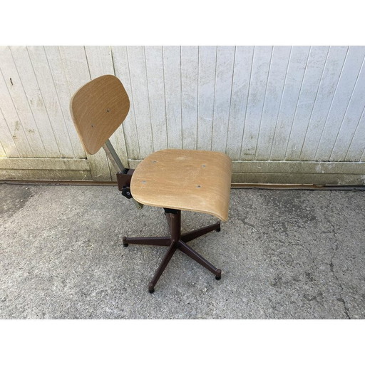 Vintage industrial swivel B chair in wood and metal, 1950