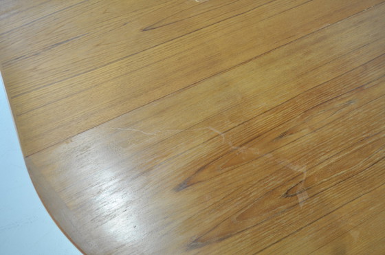 Image 1 of Danish round extendable dining table