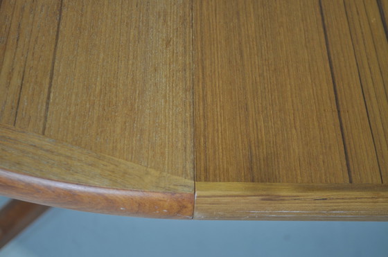 Image 1 of Danish round extendable dining table