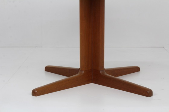 Image 1 of Danish round extendable dining table