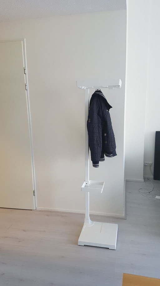 Corner Guy, Coat rack 2010, Van Esch