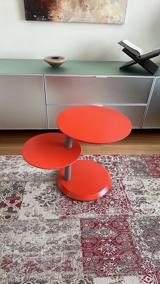 Image 1 of Leolux Cyclo side table