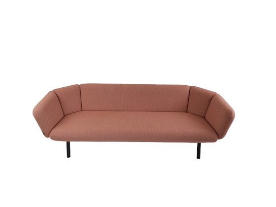 Image 1 of Artifort Bras sofa pink shift fabric