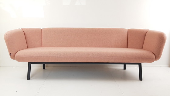 Image 1 of Artifort Bras sofa pink shift fabric