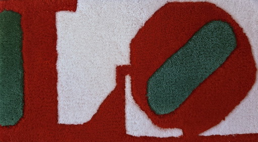 Robert Indiana: "Magyar Love". Rug.