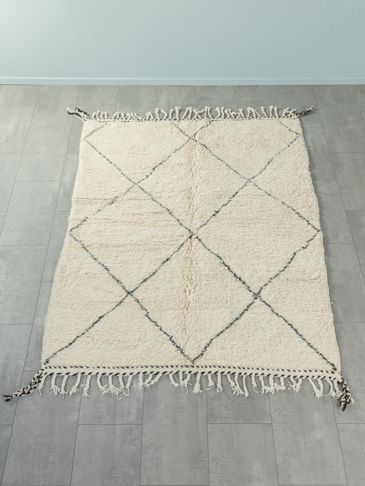 Berber Rug "Midi Beni IV", 165 x 230cm