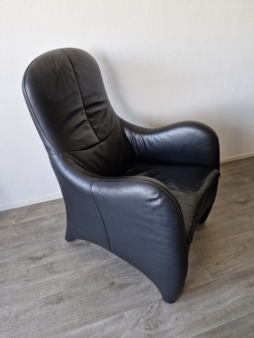 Sitting Vision design armchair