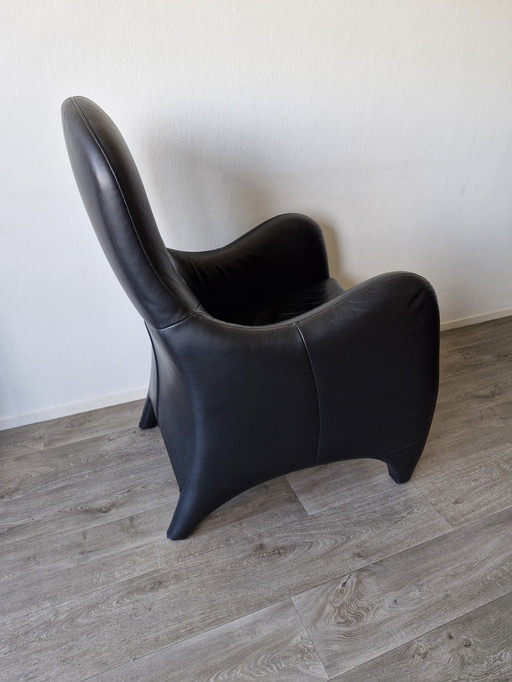 Sitting Vision design armchair