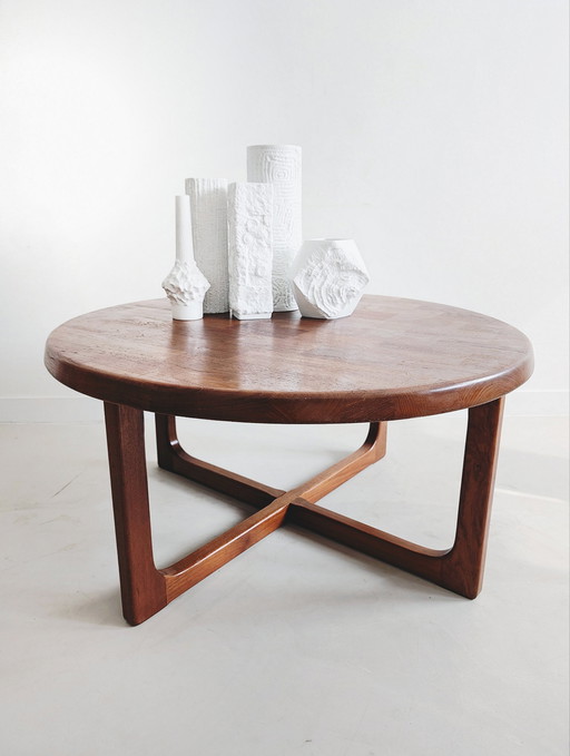 Round Midcentury Coffee Table By Niels Bach