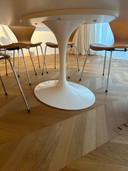 Saarinen 244 tulip table