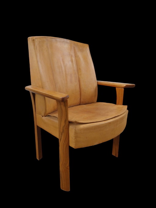 Cognac Danish Lounge Chair