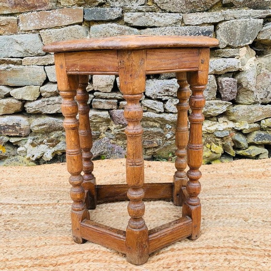 Image 1 of Vintage pentagonal saddle in oak, 1950