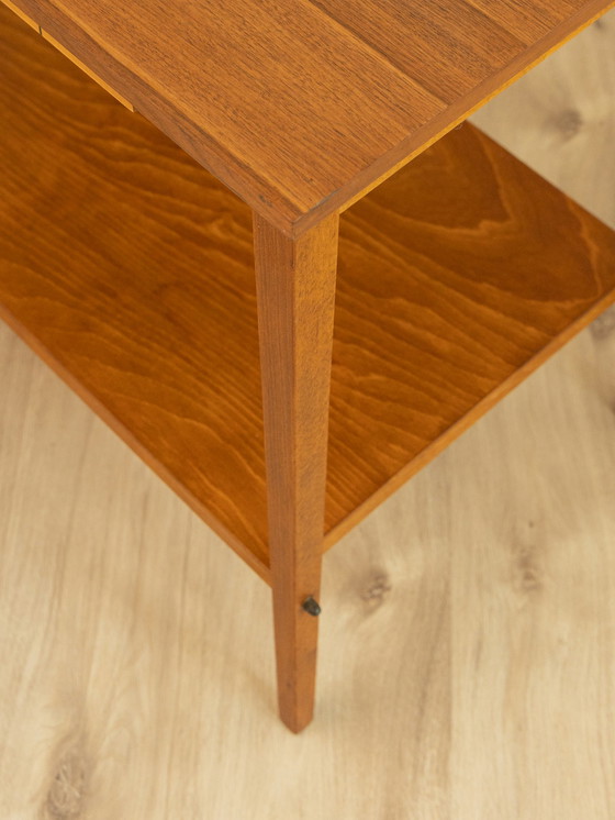 Image 1 of Charmante table d'appoint