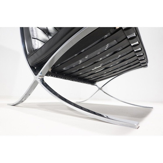 Image 1 of Pair of vintage Barcelona armchairs in black leather by Mies Van Der Rohe for Knoll, 1960s
