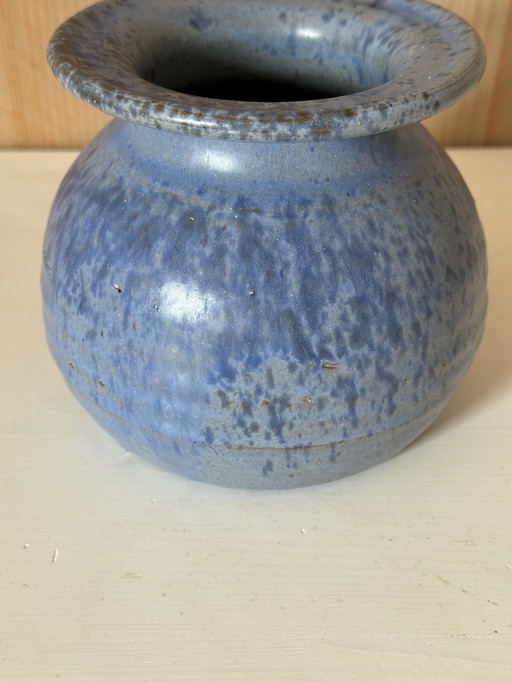 Vase en céramique du studio des années 70 avec goutte de glaçure