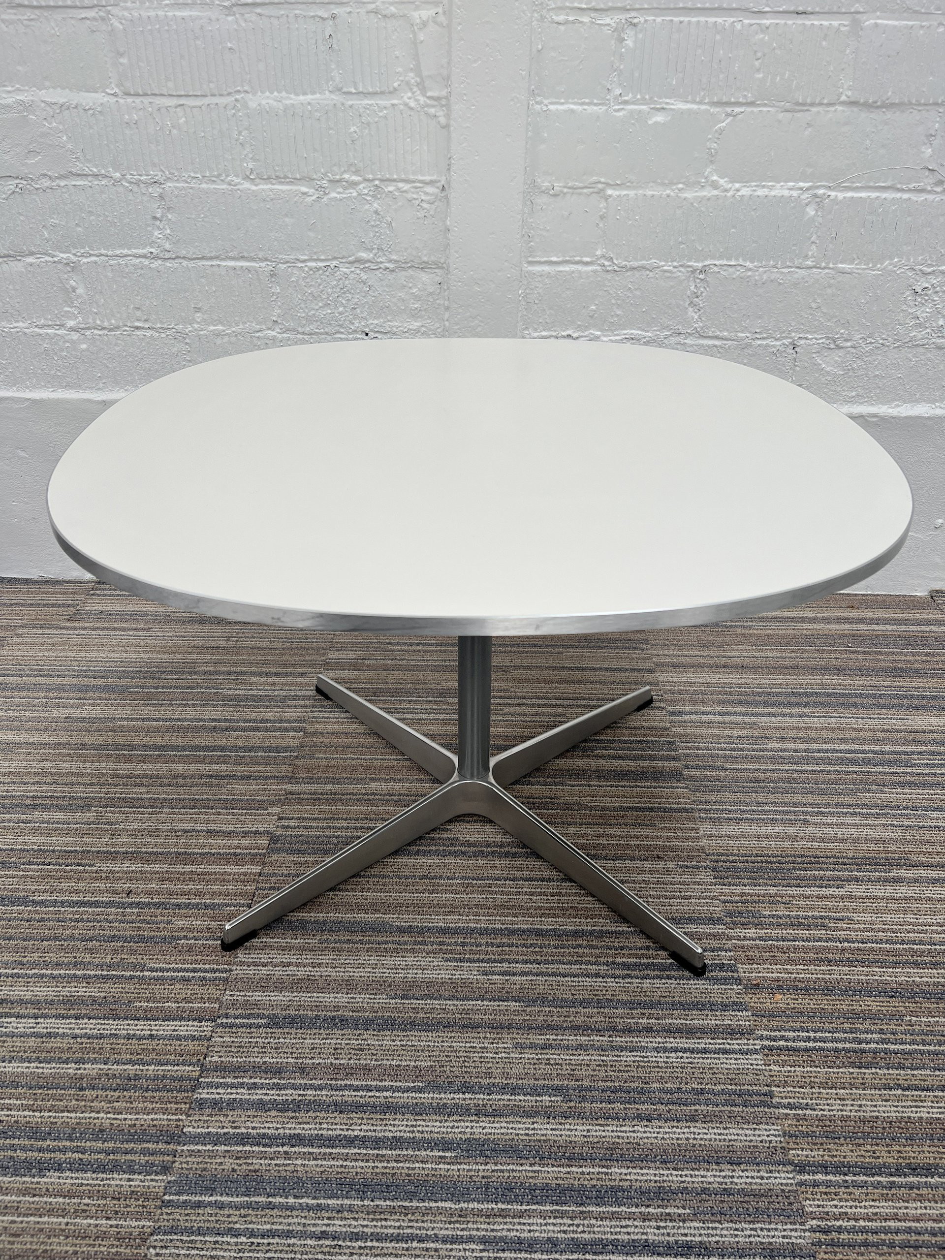 フリッツハンセン　サイドテーブル　Side Table by pinage 80's “Fritz Hansen”Side Table by pinage - メルカリ