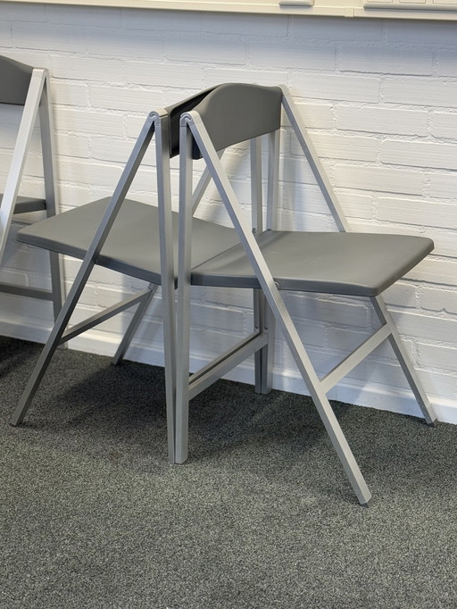 6X Folding chair