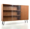 Buffet vintage avec vitrine