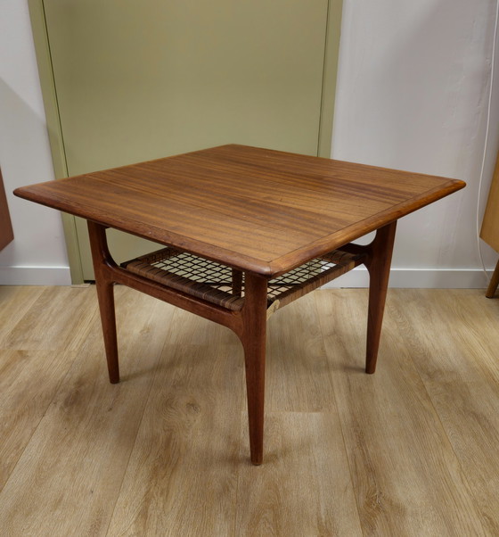 Image 1 of Table basse danoise vintage Table d'appoint en bois de teck Carré