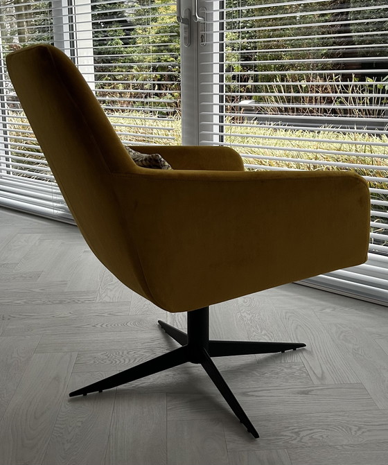 Image 1 of Swivel Armchair From Brand Jame , Model Yuna