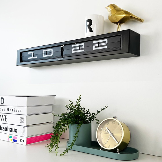 Image 1 of Cloudnola Timeline 24-Hours Flip Clock