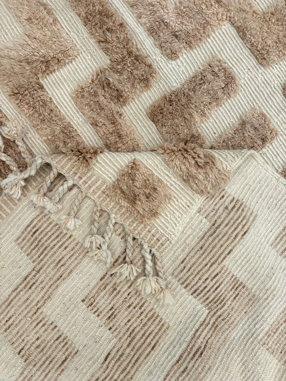 Image 1 of "Abazza" - Modern Handwoven Moroccan Rug