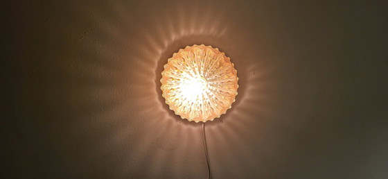 Image 1 of Bellissima lampada da soffitto in vetro anni '70