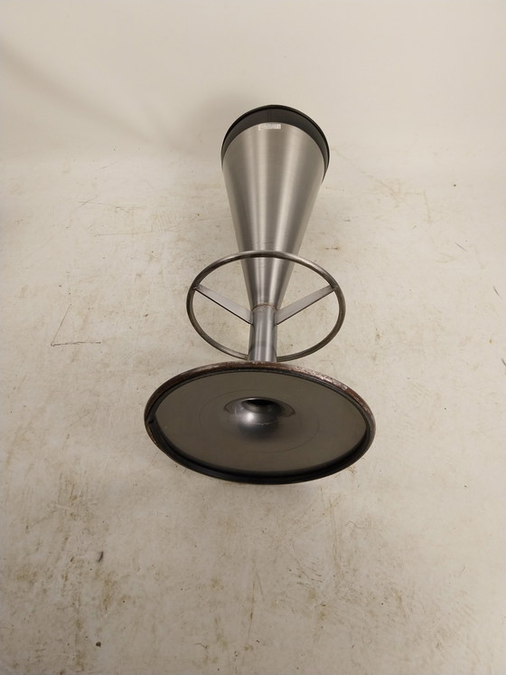 Image 1 of 1 X Tabouret de bar Johanson Danmark en acier inoxydable et cuir