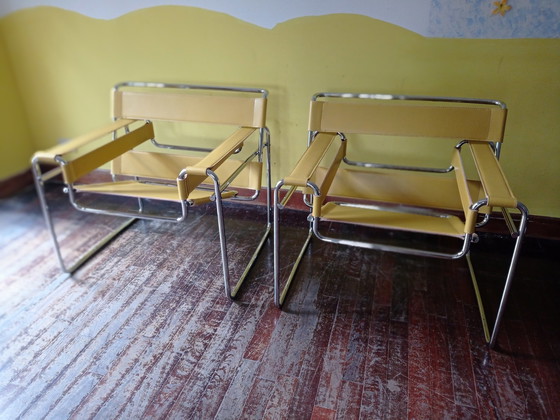 Image 1 of Knoll Wassily B3 2 New-Unused Amber Leather Armchairs By Marcel Breuer