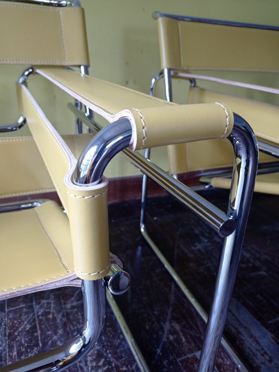 Image 1 of Knoll Wassily B3 2 New-Unused Amber Leather Armchairs By Marcel Breuer