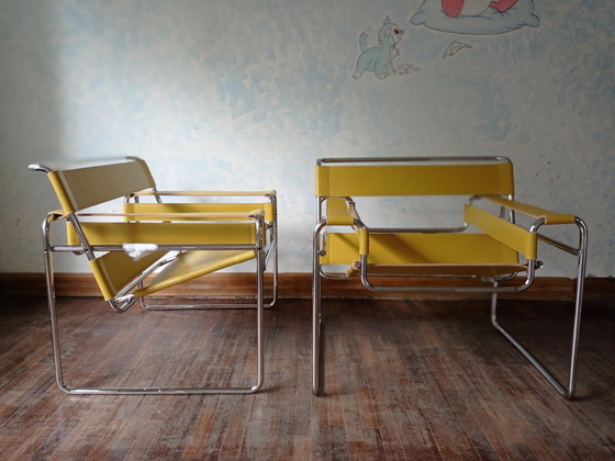 Image 1 of Knoll Wassily B3 2 New-Unused Amber Leather Armchairs By Marcel Breuer