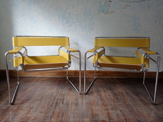 Image 1 of Knoll Wassily B3 2 New-Unused Amber Leather Armchairs By Marcel Breuer