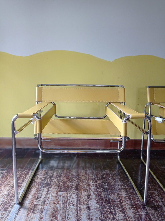 Image 1 of Knoll Wassily B3 2 New-Unused Amber Leather Armchairs By Marcel Breuer