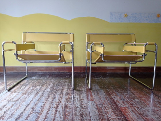 Image 1 of Knoll Wassily B3 2 New-Unused Amber Leather Armchairs By Marcel Breuer