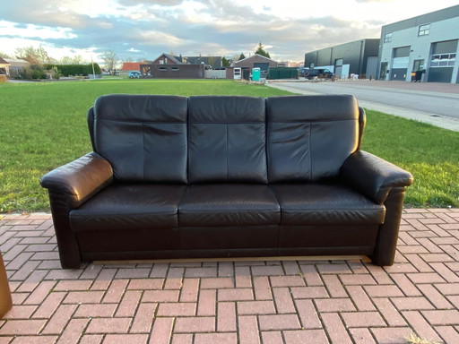 Beautiful 3 + 2.5 Seater Brown Real Leather Sofa Set