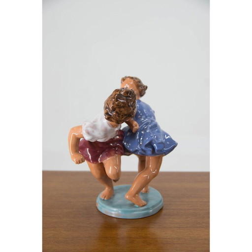 Vintage ceramic sculpture of two children, Czechoslovakia 1940s