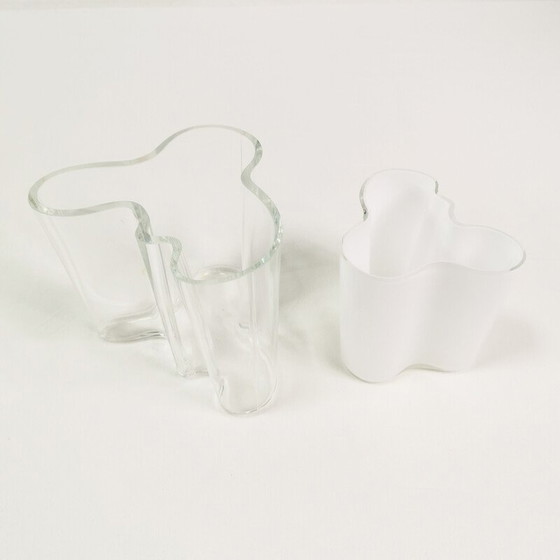 Image 1 of Coppia di vasi in vetro vintage di Alvar Aalto, Finlandia 1980