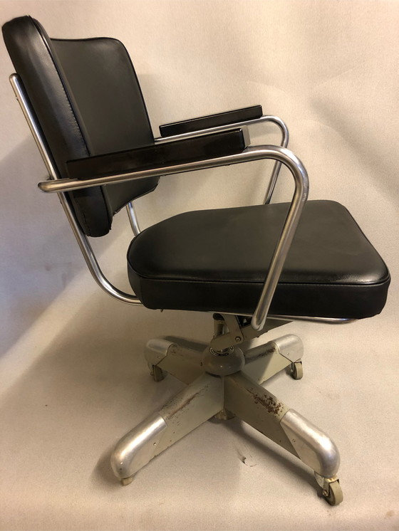 Image 1 of Gispen 358 office chair refurbished