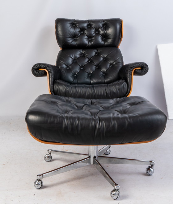 Image 1 of Martin Stoll pour Giroflex Armchair plus Hocker