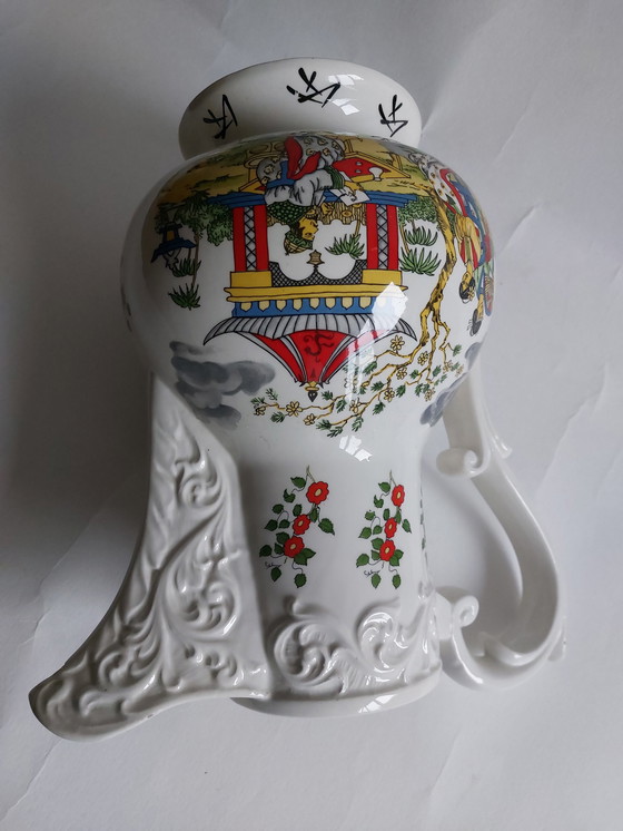 Image 1 of Chinese vase