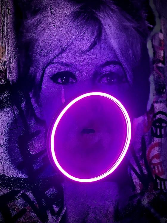 Image 1 of LedMansion Brigitte Bardot Bubblegum V.2. PopArt Wall Art Led Lamp