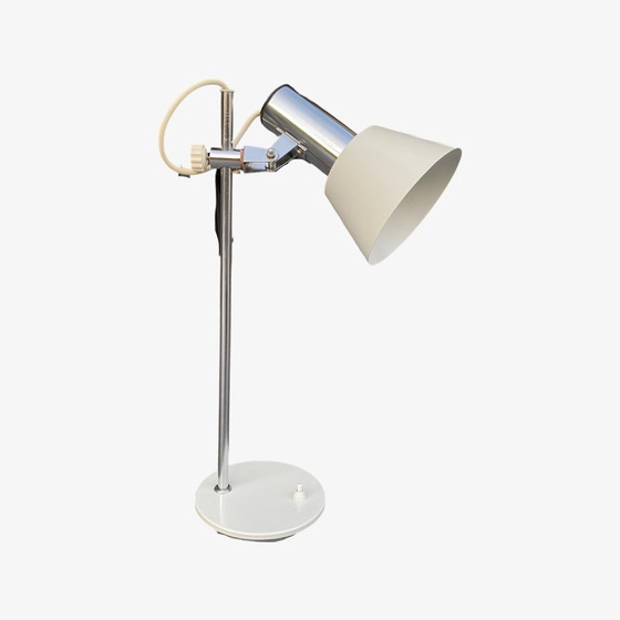 Image 1 of Lampe de bureau vintage en métal blanc/chrome