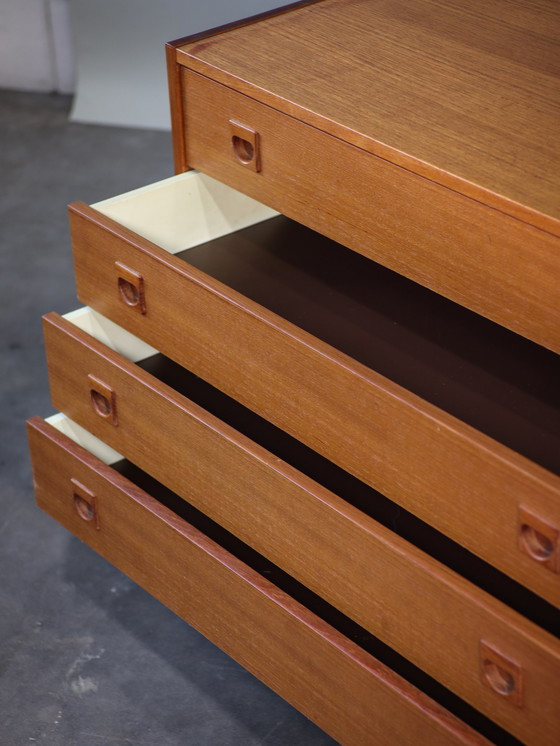 Image 1 of Commode vintage en teck danois