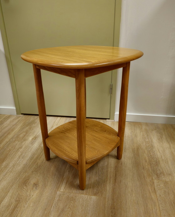 Image 1 of Table d'appoint vintage Ercol Table à plantes Table à café