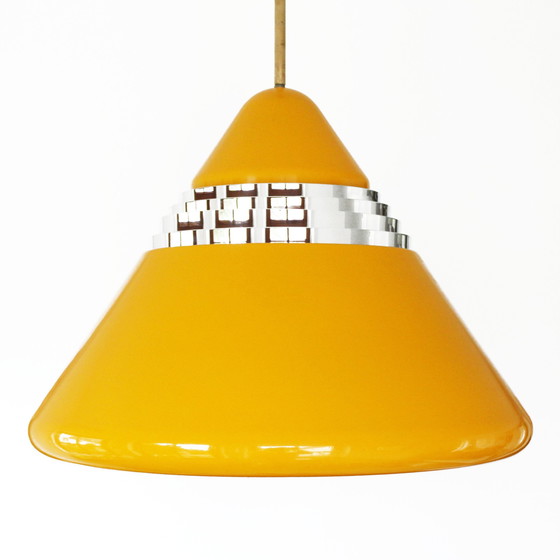 Image 1 of Lampada a sospensione vintage a cono giallo di Kazuo Motozawa per il personale, anni '70