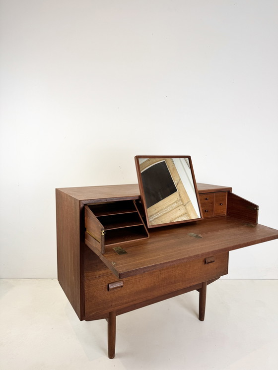 Image 1 of Dressing Table Designed By Børge Mogensen For Søborg Møbelfabrik (1950S)